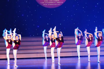 小白鸽舞蹈学校舞蹈专场演出
