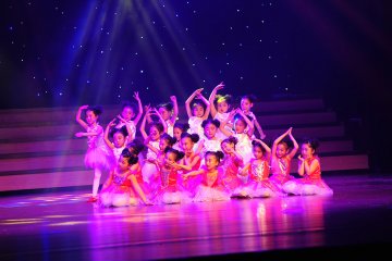 小白鸽舞蹈学校舞蹈专场演出