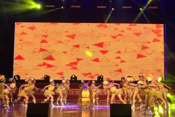 小白鸽舞蹈学校参加2015首届中国济宁荷花舞蹈艺术节