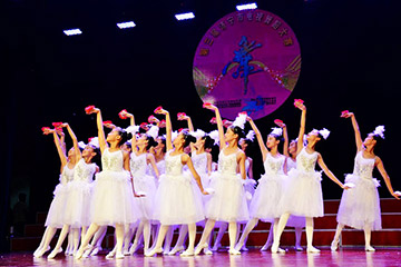 天橙·小白鸽舞蹈参加济宁市第三届电视舞蹈大赛荣获一等奖